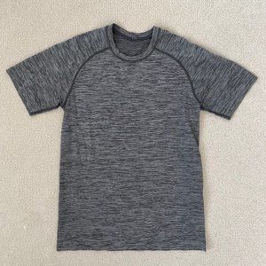 lululemon metal vent heathered gray t shirt (with wool)